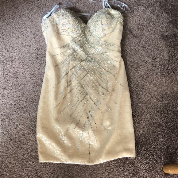 Prom homecoming dress - Picture 2 of 5